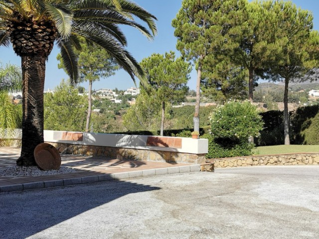 5 Soveroms Villa i Estepona