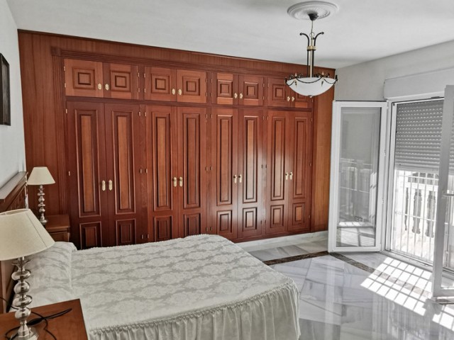 5 Soveroms Villa i Estepona