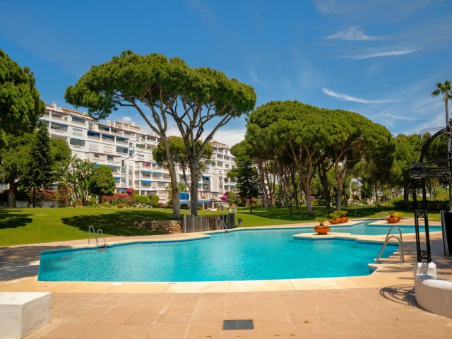 4 Schlafzimmer Apartment in Puerto Banús