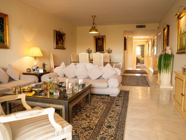 4 Schlafzimmer Apartment in Puerto Banús