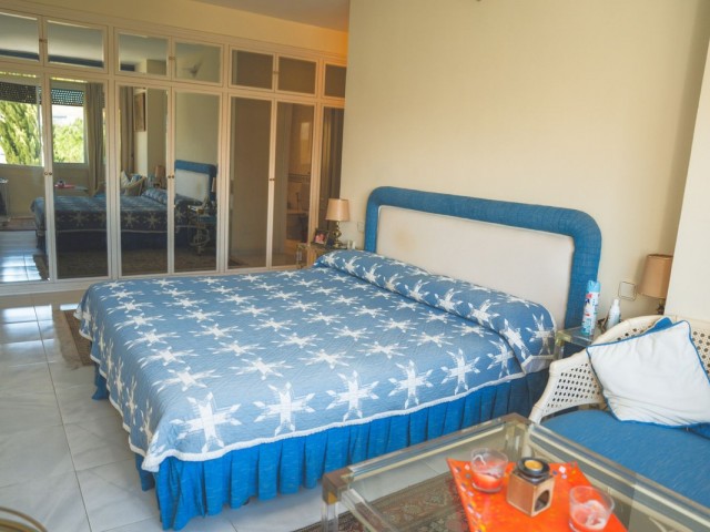 4 Schlafzimmer Apartment in Puerto Banús