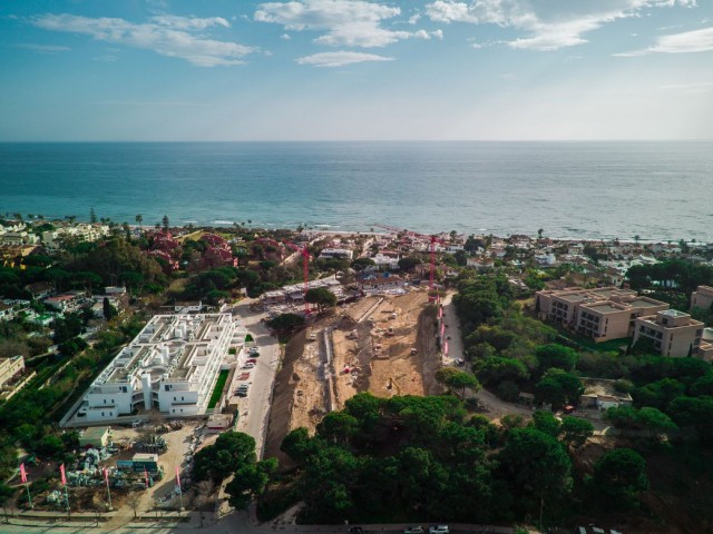 Maison mitoyenne avec 3 Chambres  à Elviria