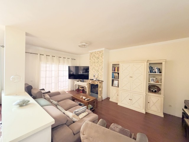 Maison mitoyenne avec 4 Chambres  à Sotogrande