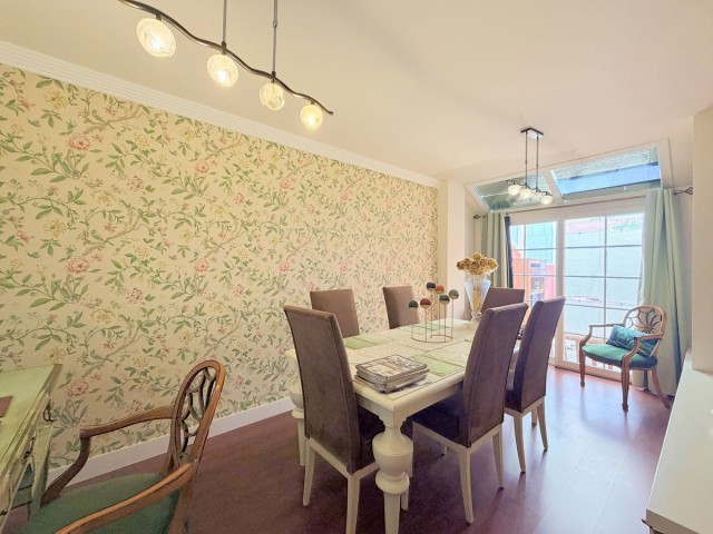 Maison mitoyenne avec 4 Chambres  à Sotogrande