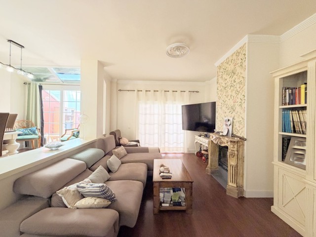 Maison mitoyenne avec 4 Chambres  à Sotogrande