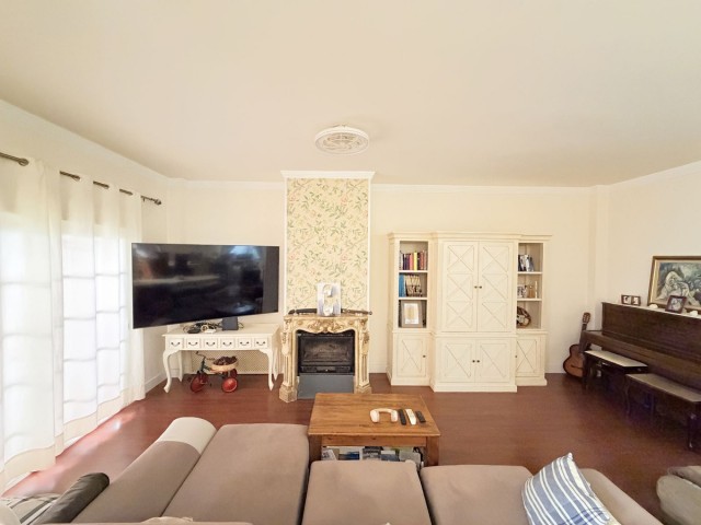 Maison mitoyenne avec 4 Chambres  à Sotogrande