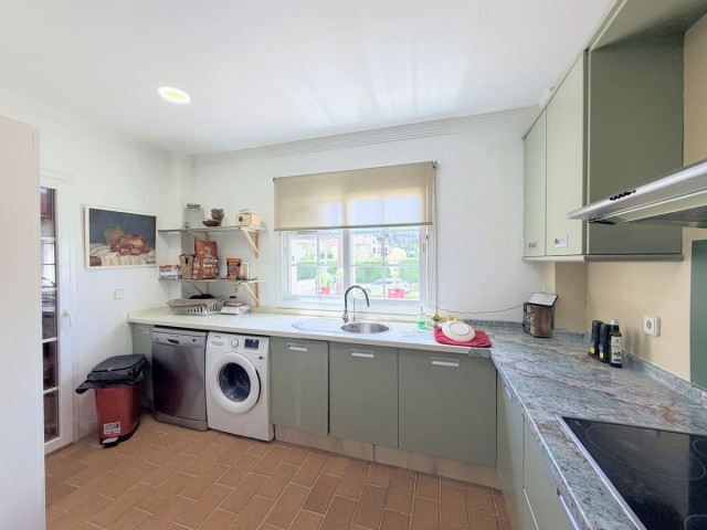 Maison mitoyenne avec 4 Chambres  à Sotogrande