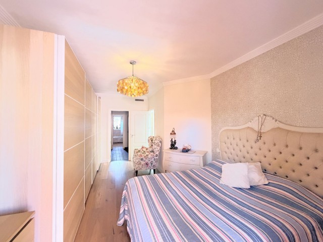 Maison mitoyenne avec 4 Chambres  à Sotogrande