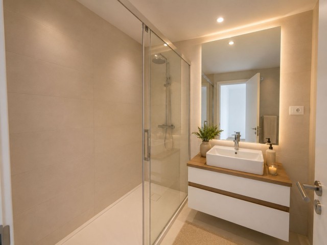 Appartement avec 3 Chambres  à Estepona