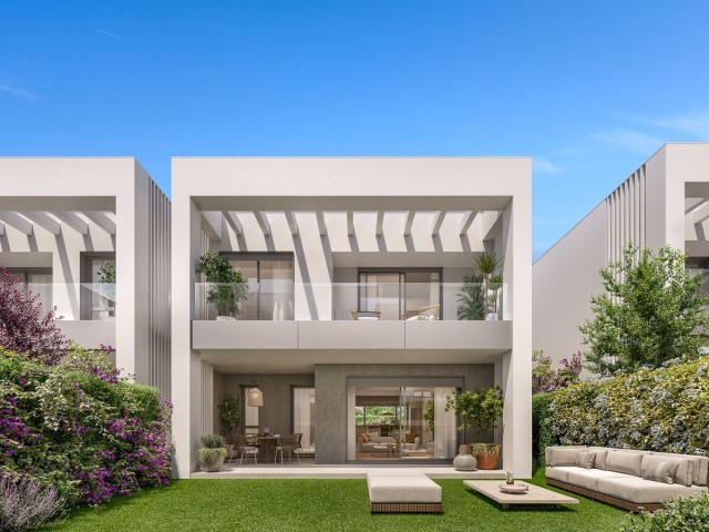 3 Bedrooms Townhouse in Elviria