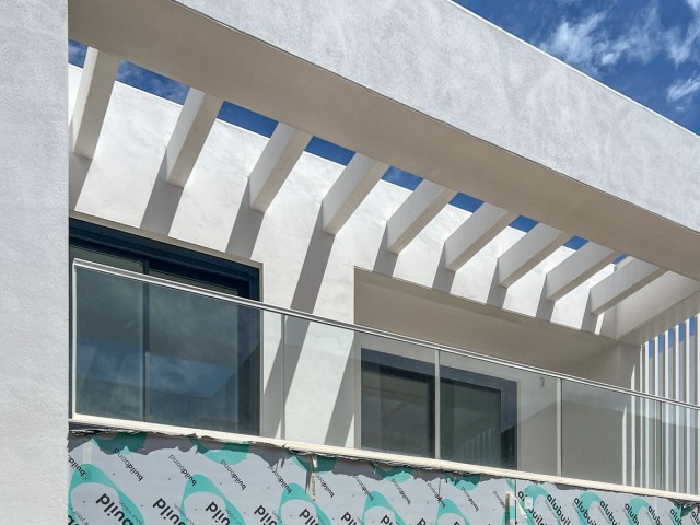 3 Bedrooms Townhouse in Elviria