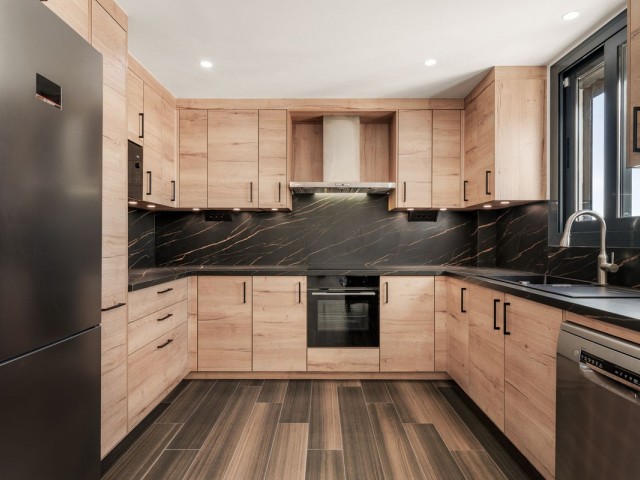 Appartement avec 3 Chambres  à Estepona