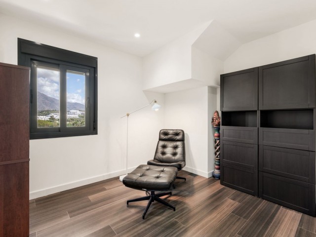 Appartement avec 3 Chambres  à Estepona