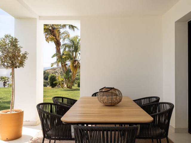 Appartement avec 3 Chambres  à Estepona
