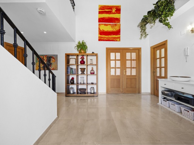 5 Bedrooms Villa in Guadalmina Alta