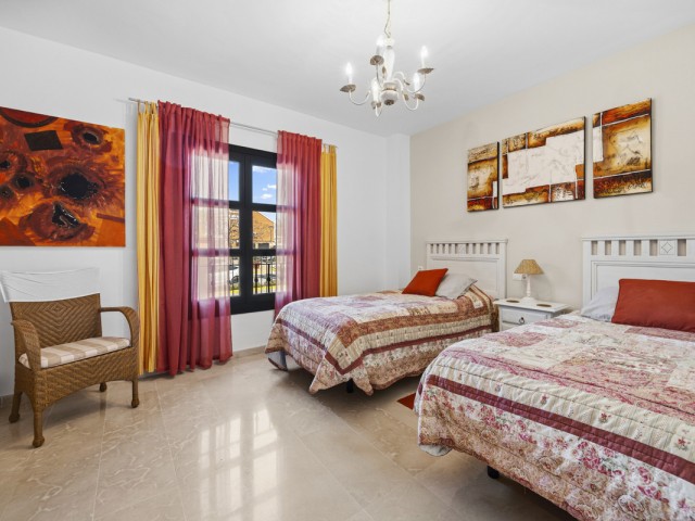 5 Bedrooms Villa in Guadalmina Alta