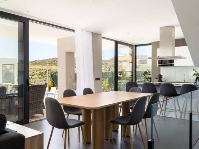 Villa avec 4 Chambres  à Valle Romano