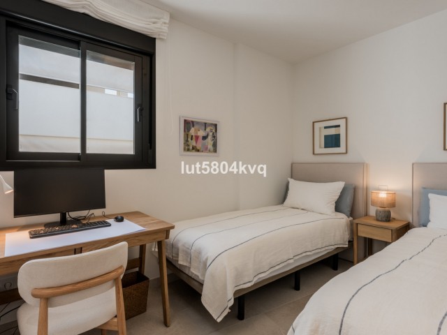 2 Sovrums Lägenhet i Estepona
