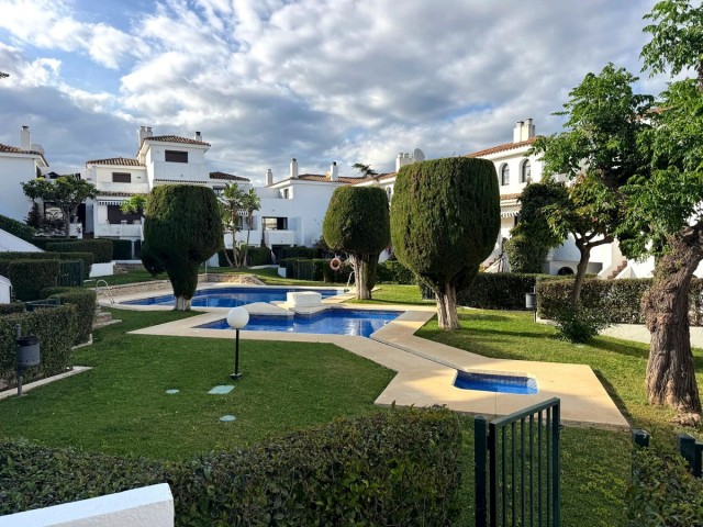 3 Bedrooms Townhouse in New Golden Mile