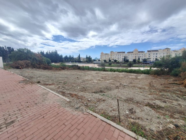 Plot, Estepona