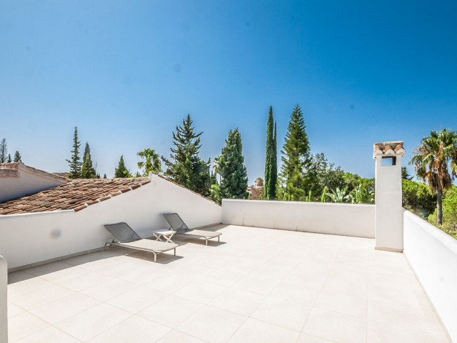 5 Sovrums Villa i Elviria