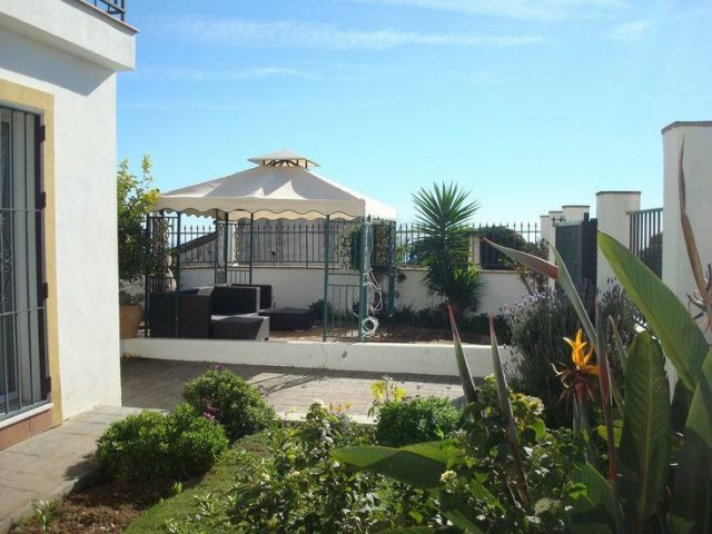 Maison mitoyenne avec 3 Chambres  à Mijas