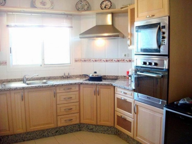 Maison mitoyenne avec 3 Chambres  à Mijas