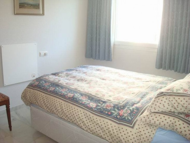 Maison mitoyenne avec 3 Chambres  à Mijas