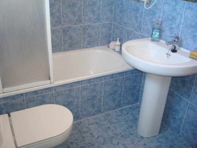 Maison mitoyenne avec 3 Chambres  à Mijas