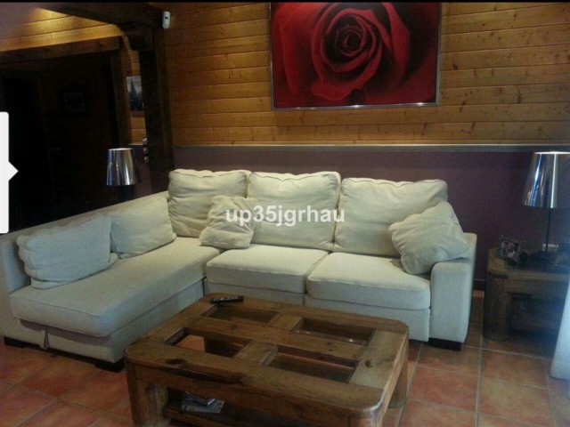 Appartement avec 3 Chambres  à Estepona