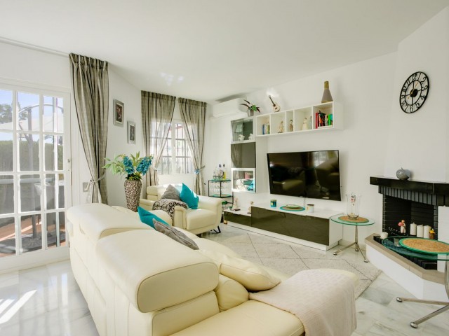 Maison mitoyenne, Bel Air, R4957990