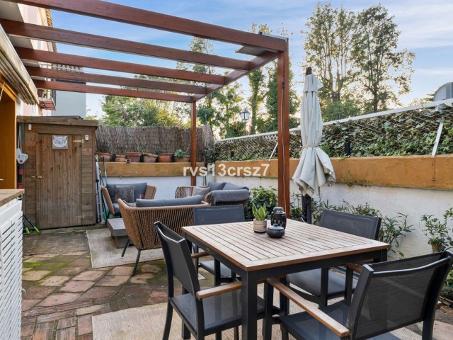 2 Bedrooms Townhouse in Guadalmina Baja