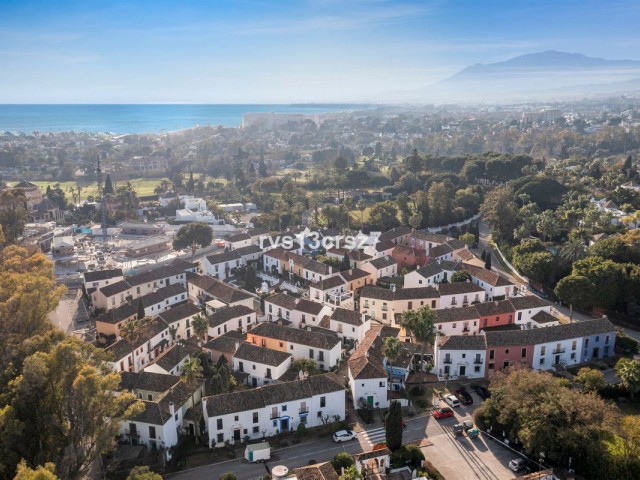2 Bedrooms Townhouse in Guadalmina Baja