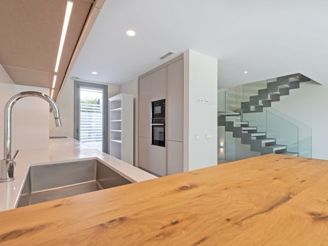 4 Bedrooms Villa in San Pedro de Alcántara