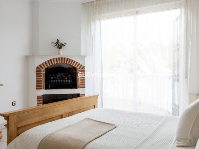 4 Bedrooms Villa in Marbella