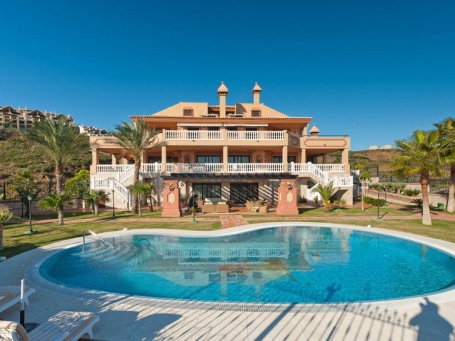 7 Schlafzimmer Villa in Mijas