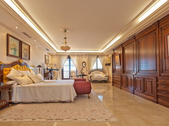 7 Schlafzimmer Villa in Mijas