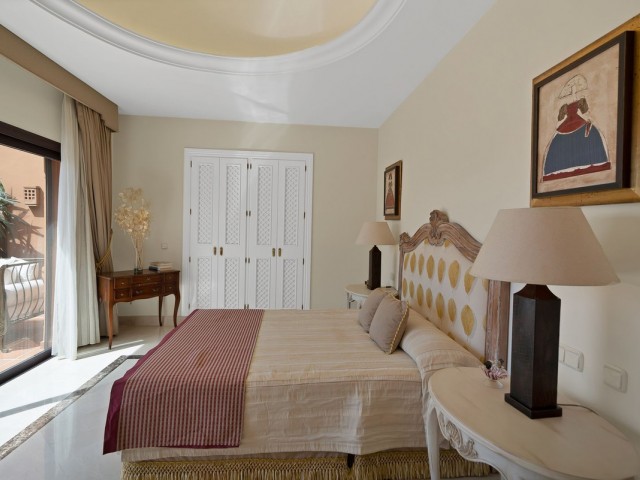 Penthouse avec 2 Chambres  à Puerto Banús