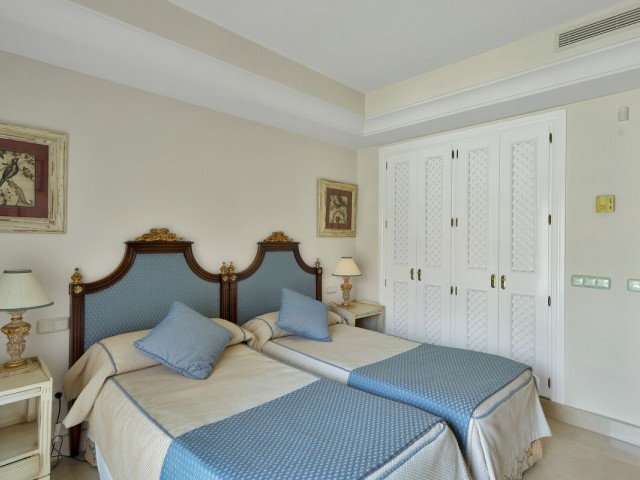 Penthouse avec 2 Chambres  à Puerto Banús