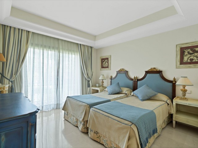 Penthouse avec 2 Chambres  à Puerto Banús