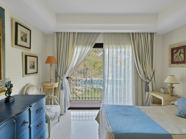 Penthouse avec 2 Chambres  à Puerto Banús