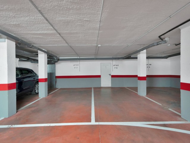 Penthouse avec 2 Chambres  à Puerto Banús