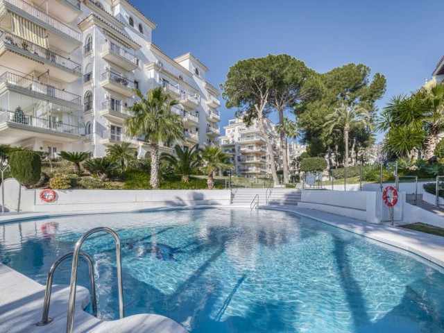 3 Makuuhuoneen Huoneisto Puerto Banús