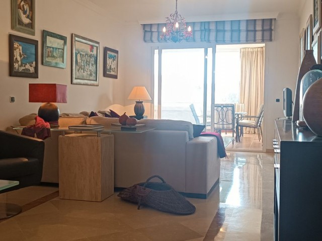 Appartement avec 2 Chambres  à Elviria