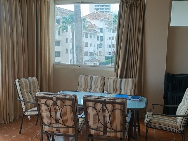Appartement avec 2 Chambres  à Elviria