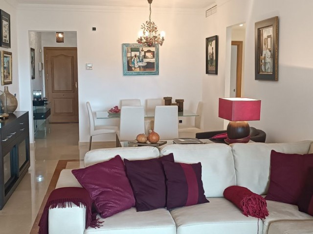 2 Schlafzimmer Apartment in Elviria