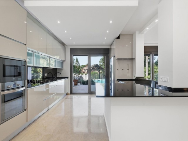 5 Bedrooms Villa in El Rosario