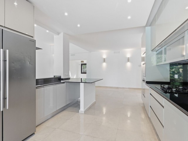 5 Bedrooms Villa in El Rosario