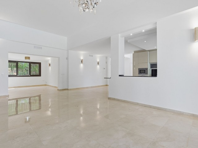 5 Bedrooms Villa in El Rosario