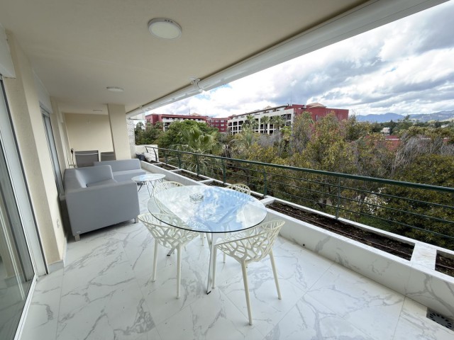 2 Bedrooms Apartment in San Pedro de Alcántara